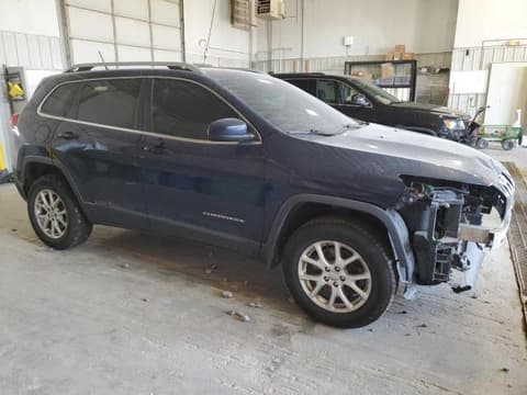 2015 Jeep Cherokee, VIN 1C4PJMCB6FW583826. Zdjęcie 4 z 6 z aukcji Copart. Katalog aut z USA OpenDataCar.