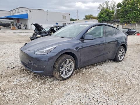 2024 Tesla Model Y, VIN 7SAYGDEE0RA227570. Фото 1 з 6 з аукціону Copart. Каталог авто зі США OpenDataCar.