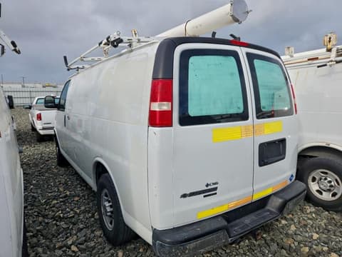 2014 Chevrolet Express 2500, VIN 1GCWGFCB4E1122884. Фото 2 з 6 з аукціону Copart. Каталог авто зі США OpenDataCar.