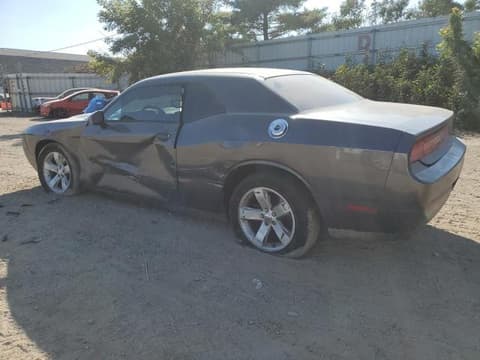 2013 Dodge Challenger, VIN 2C3CDYAG2DH662938. Фото 2 з 6 з аукціону Copart. Каталог авто зі США OpenDataCar.