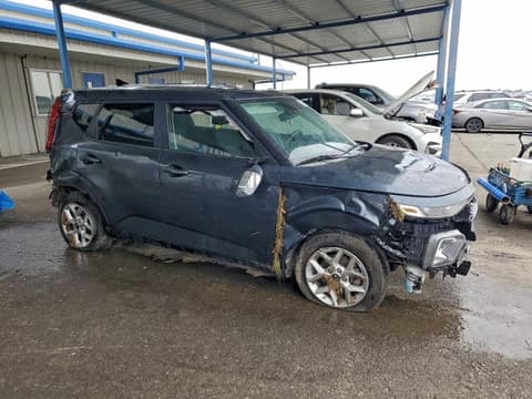 2020 Kia Soul, VIN KNDJ23AU2L7057720. Zdjęcie 4 z 6 z aukcji Copart. Katalog aut z USA OpenDataCar.