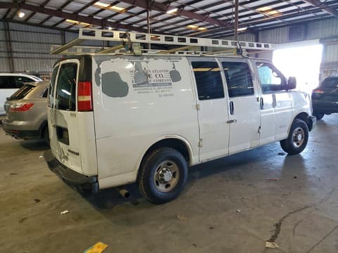 2005 Chevrolet Express 3500, VIN 1GCHG35UX51183162. Photo 3 of 6 from Copart auction. OpenDataCar US salvage catalog.