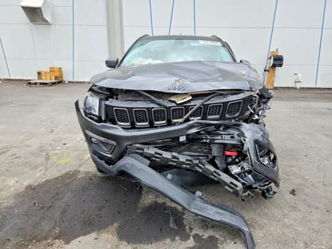2018 Jeep Compass, VIN 3C4NJDDB9JT130627. Фото 5 з 6 з аукціону Copart. Каталог авто зі США OpenDataCar.
