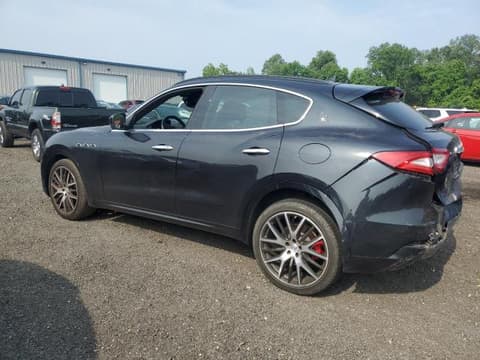 2017 Maserati Levante, VIN ZN661YUS7HX230573. Фото 2 з 6 з аукціону Copart. Каталог авто зі США OpenDataCar.