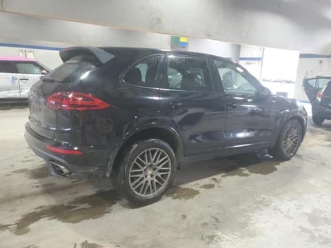 2017 Porsche Cayenne, VIN WP1AA2A27HKA86824. Фото 3 з 6 з аукціону Copart. Каталог авто зі США OpenDataCar.