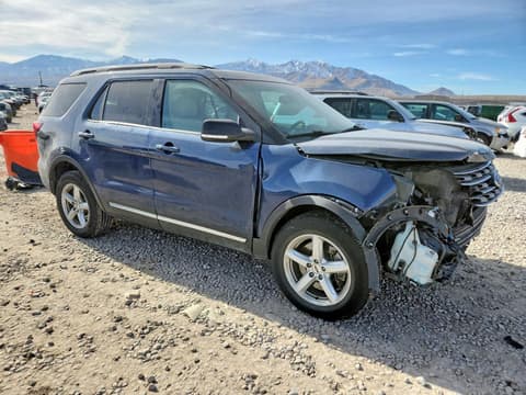 2016 Ford Explorer, VIN 1FM5K8D81GGC59639. Фото 4 з 6 з аукціону Copart. Каталог авто зі США OpenDataCar.