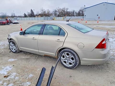 2010 Ford Fusion, VIN 3FAHP0HA0AR317408. Фото 2 из 6 с аукциона Copart. Каталог авто из США OpenDataCar.