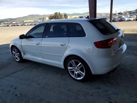 2011 Audi A3, VIN WAUKEAFM4BA075286. Фото 2 з 6 з аукціону Copart. Каталог авто зі США OpenDataCar.