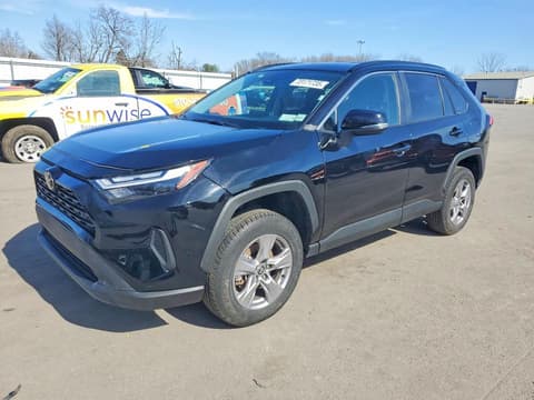 2025 Toyota RAV4, VIN 2T3P1RFV0SC507208. Фото 1 з 6 з аукціону Copart. Каталог авто зі США OpenDataCar.