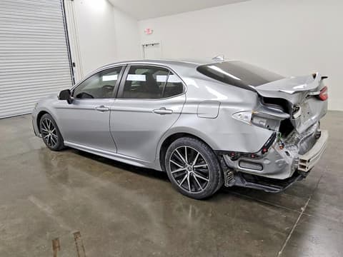 2021 Toyota Camry, VIN 4T1G11AK5MU415245. Фото 2 з 6 з аукціону Copart. Каталог авто зі США OpenDataCar.