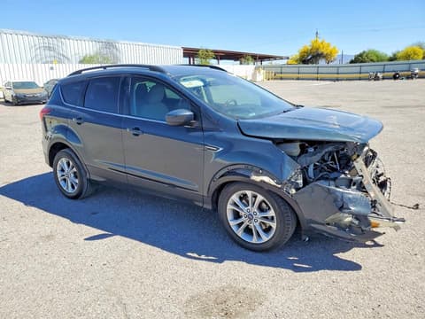 2019 Ford Escape, VIN 1FMCU0HD6KUC09999. Фото 4 з 6 з аукціону Copart. Каталог авто зі США OpenDataCar.