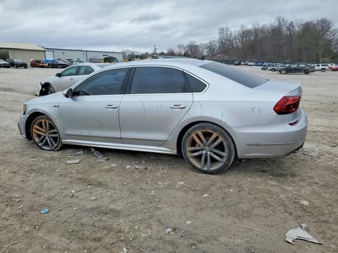 2017 Volkswagen Passat, VIN 1VWDT7A38HC069651. Фото 2 з 6 з аукціону Copart. Каталог авто зі США OpenDataCar.