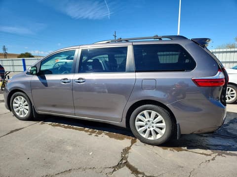 2015 Toyota Sienna, VIN 5TDDK3DC8FS094314. Фото 2 з 6 з аукціону Copart. Каталог авто зі США OpenDataCar.