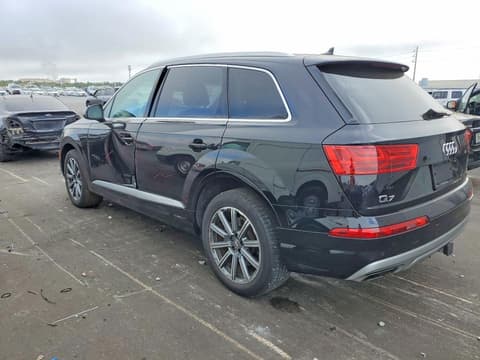 2019 Audi Q7, VIN WA1LHAF7XKD043086. Фото 2 з 6 з аукціону Copart. Каталог авто зі США OpenDataCar.