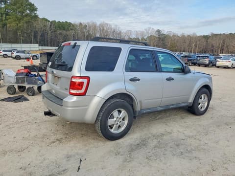 2010 Ford Escape, VIN 1FMCU0DG6AKD12477. Фото 3 з 6 з аукціону Copart. Каталог авто зі США OpenDataCar.