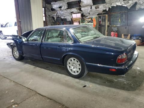 2002 Jaguar XJ-Series, VIN SAJDA14C02LF45629. Zdjęcie 2 z 6 z aukcji Copart. Katalog aut z USA OpenDataCar.