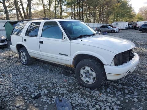 2002 Chevrolet Blazer, VIN 1GNDT13WX2K238564. Фото 4 з 6 з аукціону Copart. Каталог авто зі США OpenDataCar.