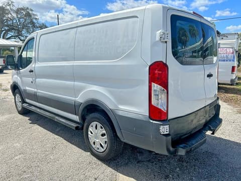 2015 Ford Transit, VIN 1FTNR1ZM6FKA47229. Zdjęcie 3 z 6 z aukcji Copart. Katalog aut z USA OpenDataCar.