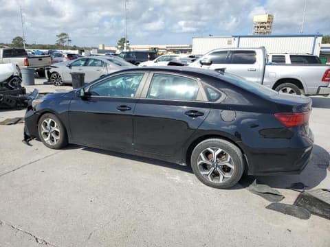 2021 Kia Forte, VIN 3KPF24AD4ME352315. Фото 2 з 6 з аукціону Copart. Каталог авто зі США OpenDataCar.