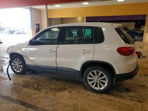 2014 Volkswagen Tiguan, VIN WVGAV3AX6EW511070. Фото 2 из 6 с аукциона Copart. Каталог авто из США OpenDataCar.