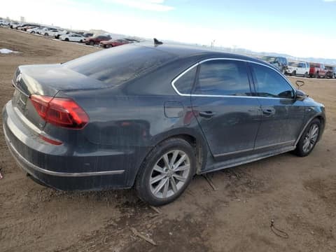 2017 Volkswagen Passat, VIN 1VWDT7A35HC058736. Фото 3 з 6 з аукціону Copart. Каталог авто зі США OpenDataCar.