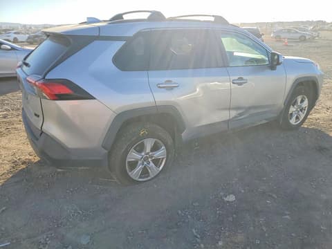 2020 Toyota RAV4, VIN 2T3W1RFV6LW079429. Zdjęcie 3 z 6 z aukcji Copart. Katalog aut z USA OpenDataCar.