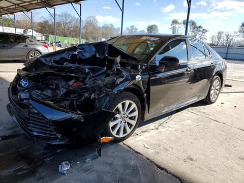 2018 Toyota Camry, VIN 4T1B11HK7JU656106. Фото 1 з 6 з аукціону Copart. Каталог авто зі США OpenDataCar.