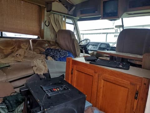 1991 Oshkosh motor truck co. Chassis, VIN 4CDB5XG24M2103537. Фото 5 з 6 з аукціону Copart. Каталог авто зі США OpenDataCar.