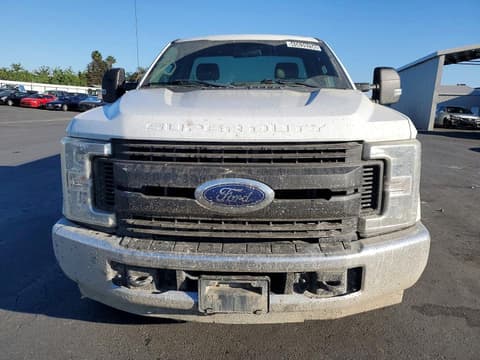 2019 Ford F-250 Super Duty, VIN 1FTBF2A60KED40633. Фото 5 з 6 з аукціону Copart. Каталог авто зі США OpenDataCar.