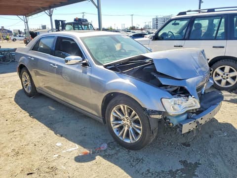 2017 Chrysler 300, VIN 2C3CCAEG2HH564339. Фото 4 з 6 з аукціону Copart. Каталог авто зі США OpenDataCar.