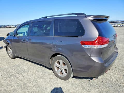 2013 Toyota Sienna, VIN 5TDKK3DC0DS317790. Фото 2 з 6 з аукціону Copart. Каталог авто зі США OpenDataCar.