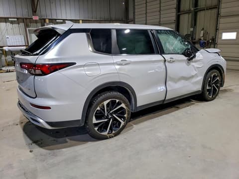 2022 Mitsubishi Outlander, VIN JA4J4UA85NZ021556. Фото 3 з 6 з аукціону Copart. Каталог авто зі США OpenDataCar.