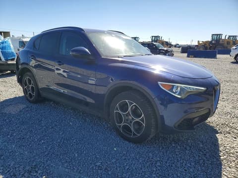 2018 Alfa romeo Stelvio, VIN ZASFAKPN7J7B75978. Фото 4 з 6 з аукціону Copart. Каталог авто зі США OpenDataCar.