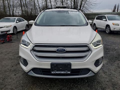 2018 Ford Escape, VIN 1FMCU9HD5JUA31702. Фото 4 з 6 з аукціону Copart. Каталог авто зі США OpenDataCar.