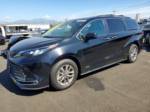 2021 Toyota Sienna, VIN 5TDJRKEC8MS002638. Фото 1 из 6 с аукциона Copart. Каталог авто из США OpenDataCar.