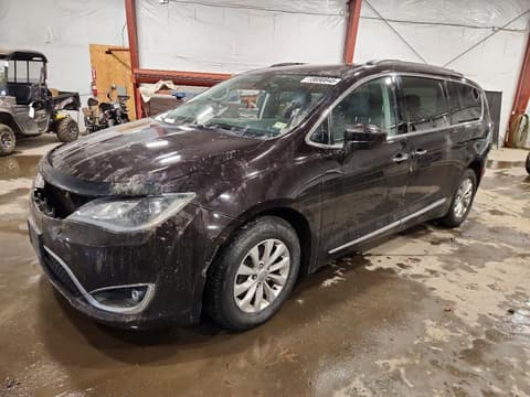 2017 Chrysler Pacifica, VIN 2C4RC1BG4HR653947. Фото 1 з 6 з аукціону Copart. Каталог авто зі США OpenDataCar.