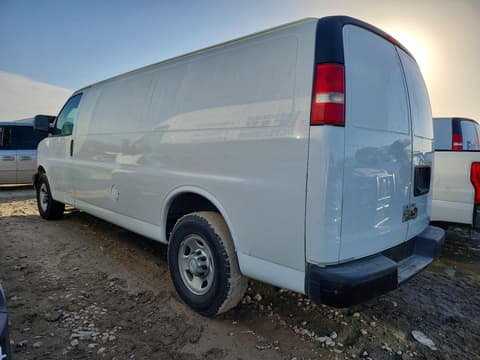 2015 Chevrolet Express 3500, VIN 1GCZGUCG6F1234729. Фото 2 з 6 з аукціону Copart. Каталог авто зі США OpenDataCar.