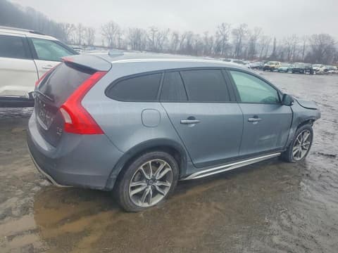 2018 Volvo V60 Cross Country, VIN YV440MWK4J2044751. Фото 3 из 6 с аукциона Copart. Каталог авто из США OpenDataCar.