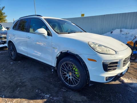2017 Porsche Cayenne, VIN WP1AE2A26HLA74324. Фото 4 з 6 з аукціону Copart. Каталог авто зі США OpenDataCar.