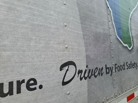 2023 Isuzu FTR, VIN 54DK6S1F2PSA52006. Zdjęcie 6 z 6 z aukcji Copart. Katalog aut z USA OpenDataCar.