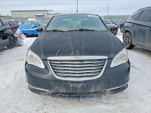 2013 Chrysler 200, VIN 1C3CCBAB7DN549983. Фото 5 з 6 з аукціону Copart. Каталог авто зі США OpenDataCar.