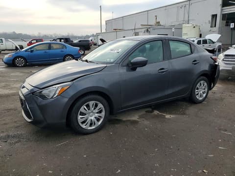 2019 Toyota Yaris, VIN 3MYDLBYV2KY519713. Фото 1 з 6 з аукціону Copart. Каталог авто зі США OpenDataCar.