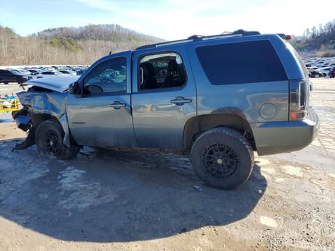 2010 Chevrolet Tahoe, VIN 1GNUKBE00AR279857. Фото 2 з 6 з аукціону Copart. Каталог авто зі США OpenDataCar.