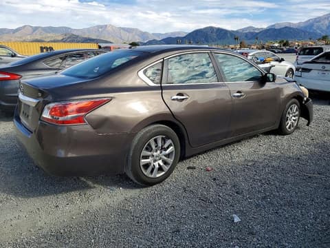 2015 Nissan Altima, VIN 1N4AL3AP3FC451641. Фото 3 з 6 з аукціону Copart. Каталог авто зі США OpenDataCar.
