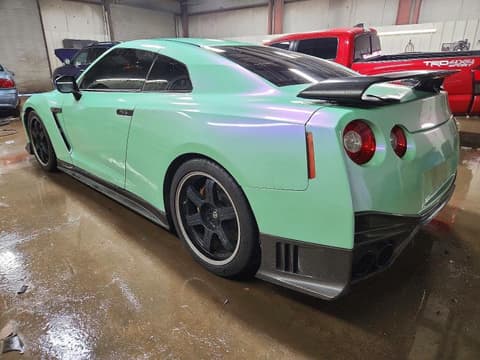 2010 Nissan GT-R, VIN JN1AR5EF4AM230657. Фото 2 з 6 з аукціону Copart. Каталог авто зі США OpenDataCar.