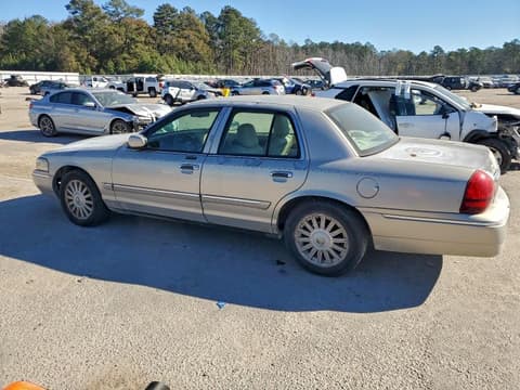 2008 Mercury Grand Marquis, VIN 2MEFM75VX8X658156. Фото 2 з 6 з аукціону Copart. Каталог авто зі США OpenDataCar.