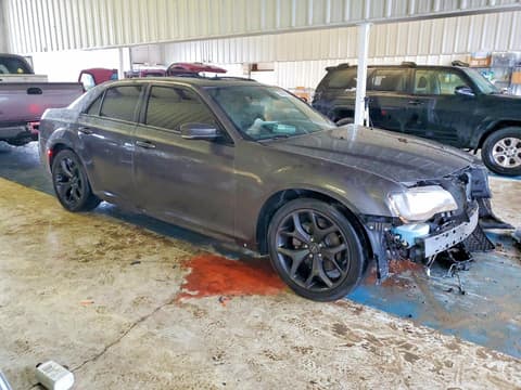 2021 Chrysler 300, VIN 2C3CCABG1MH541164. Фото 4 з 6 з аукціону Copart. Каталог авто зі США OpenDataCar.