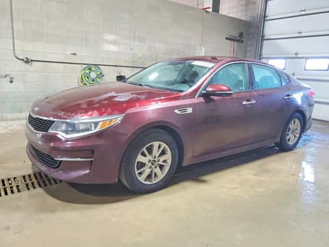2016 Kia Optima, VIN 5XXGT4L35GG111817. Фото 1 з 6 з аукціону Copart. Каталог авто зі США OpenDataCar.