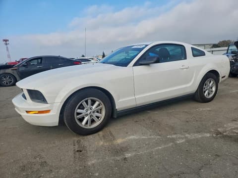 2005 Ford Mustang, VIN 1ZVFT80N655133963. Фото 1 з 6 з аукціону Copart. Каталог авто зі США OpenDataCar.