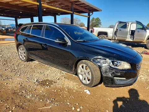 2016 Volvo V60, VIN YV140MEM1G1312492. Фото 4 з 6 з аукціону Copart. Каталог авто зі США OpenDataCar.